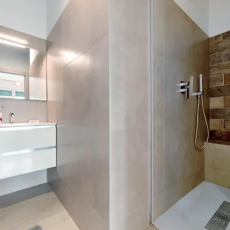 Apartment La Fontana Dei Merli,