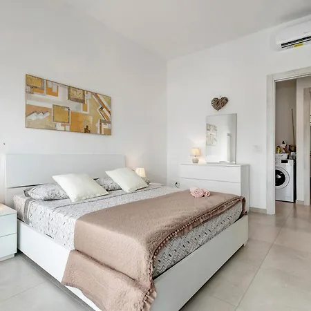 La Fontana Dei Merli, Apartment *